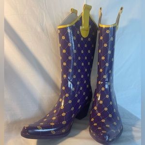 Stadium Stomper Boots